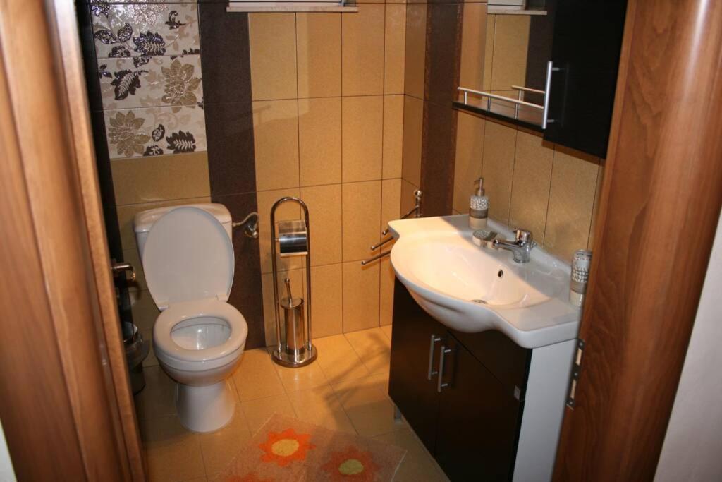 Kiki Stegna Apartment อาร์คานเยโลส ภายนอก รูปภาพ