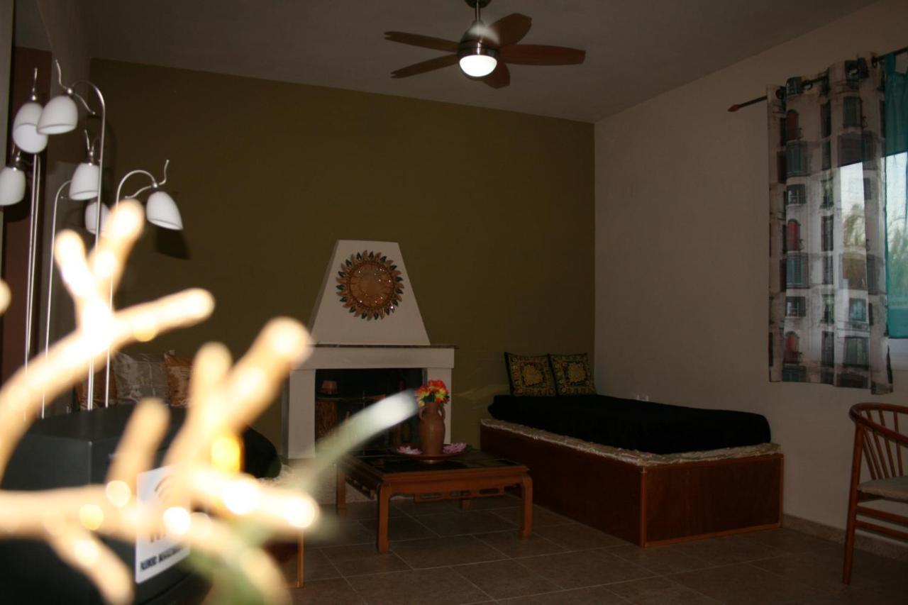 Kiki Stegna Apartment อาร์คานเยโลส ภายนอก รูปภาพ